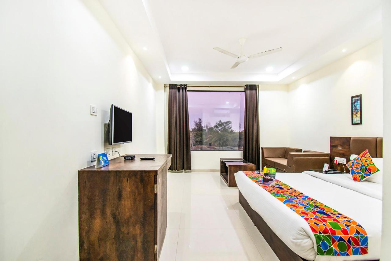 Fabhotel Amrit Greens Indore Airport Exterior foto