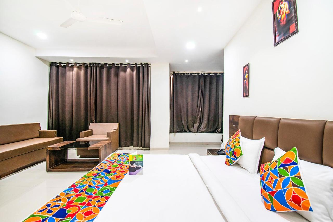 Fabhotel Amrit Greens Indore Airport Exterior foto